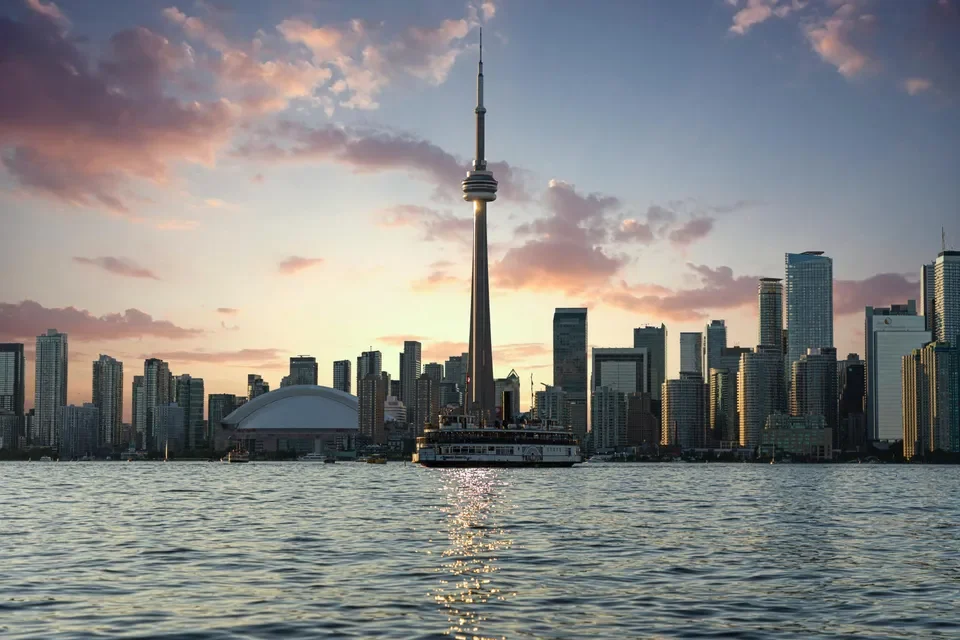 Find a Great Corporate Limo Service in Toronto