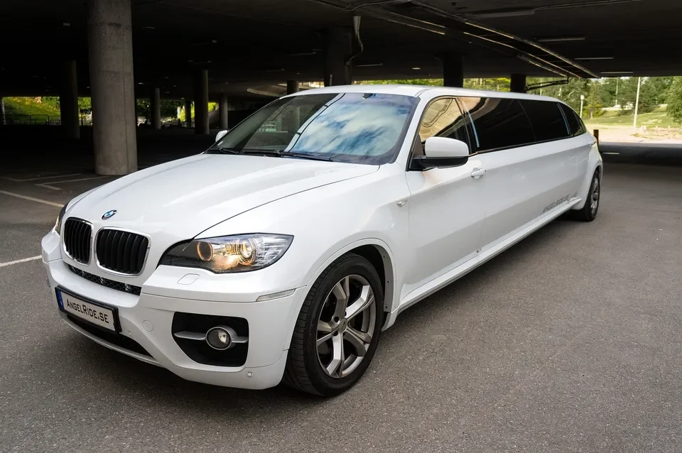 Limo Service Cost: 4 Tips To Avoid Common Mistakes When Ordering A Limo